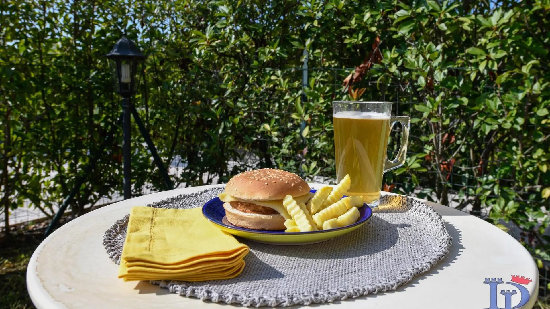 Desenzanoloft Official Partner Marriott Homes & Villas - Oasis Apartment With Garden And Pool Desenzano del Garda