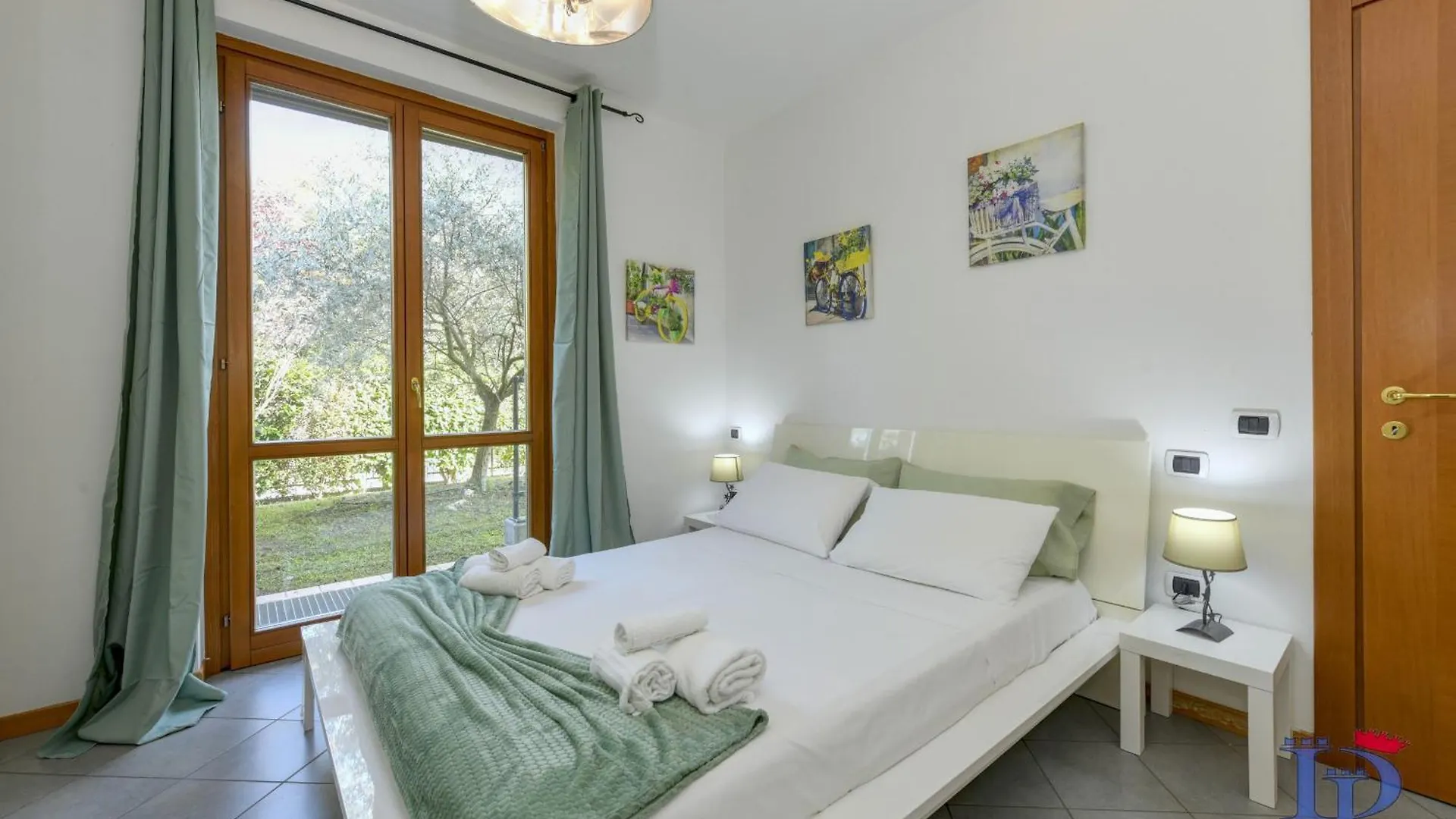 Desenzanoloft Official Partner Marriott Homes & Villas - Oasis Apartment With Garden And Pool Desenzano del Garda