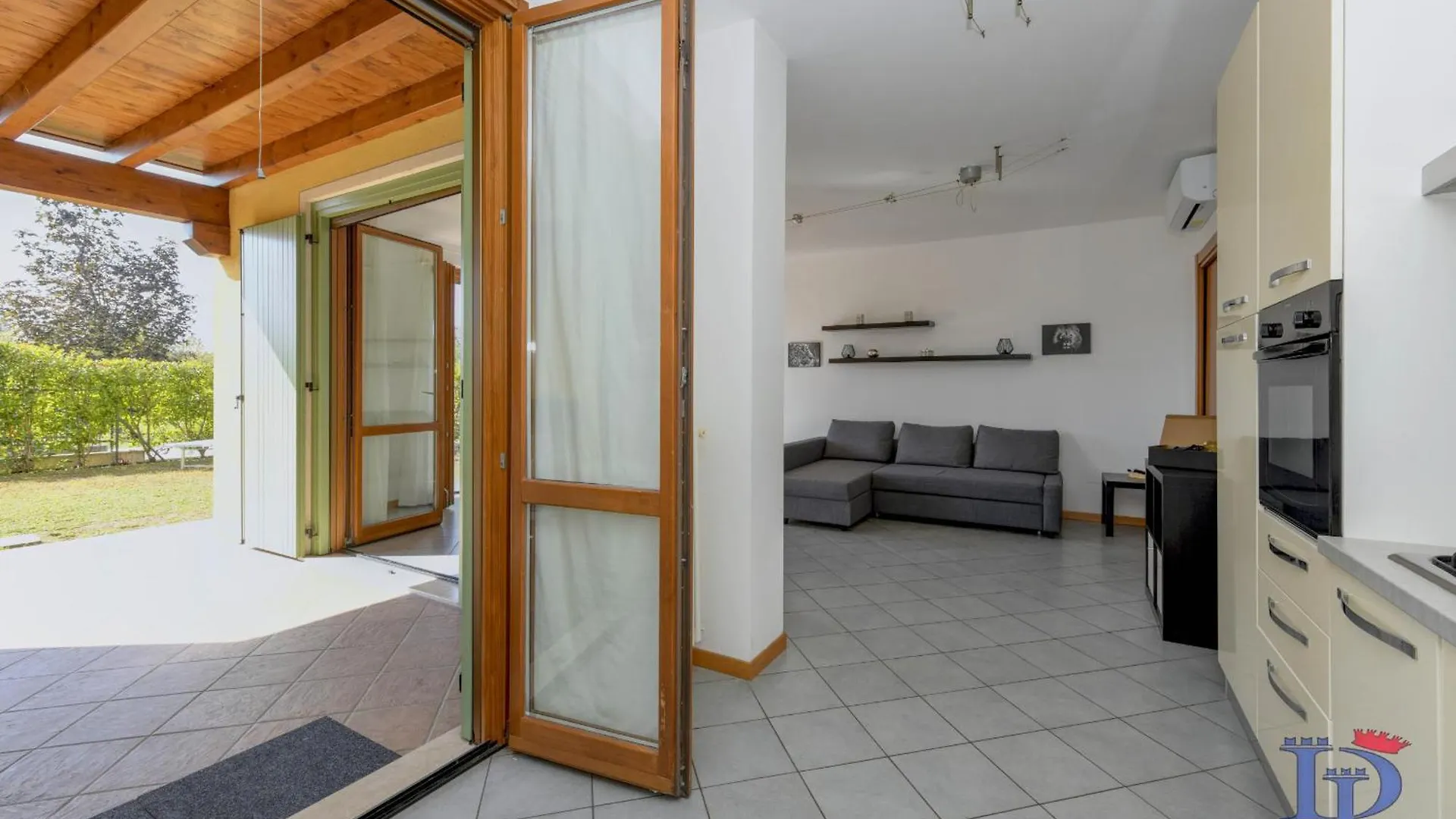 Desenzanoloft Official Partner Marriott Homes & Villas - Oasis Apartment With Garden And Pool Desenzano del Garda 0*,  Italy