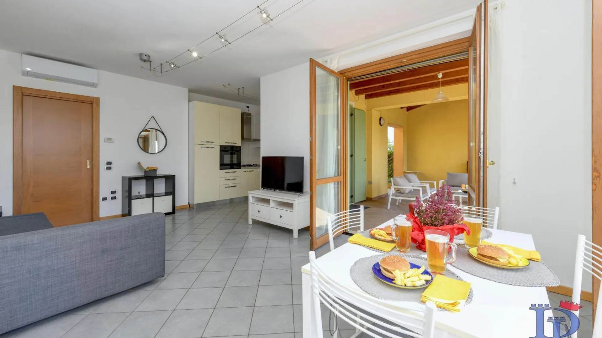 Desenzanoloft Official Partner Marriott Homes & Villas - Oasis Apartment With Garden And Pool Desenzano del Garda 0*,